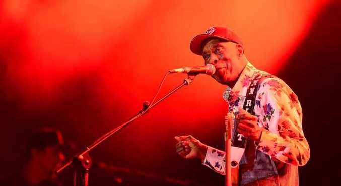 Buddy conquistou o público com seu charme e simpatia
