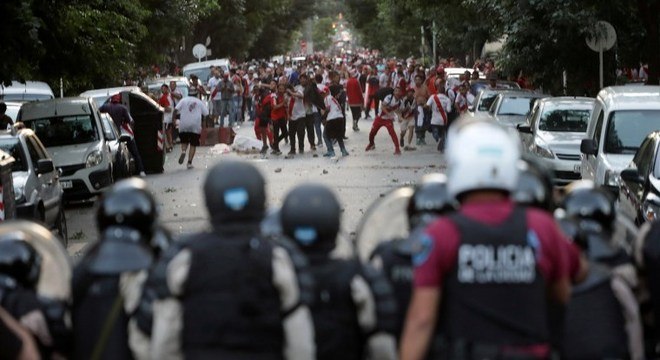 Confronto entre polícia e torcida gerou dúvida sobre segurança de reunião do G20