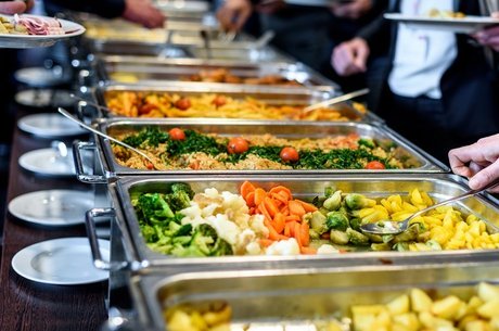 Ao dispor de um cardápio variado de alimentos, os humanos também optaram por uma dieta ideal para sua saúde, de acordo com estudos de Raubenheimer e Simpson