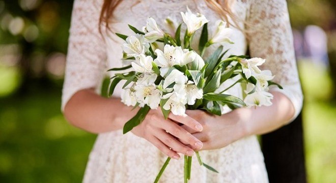 Buquê de astromelia branca