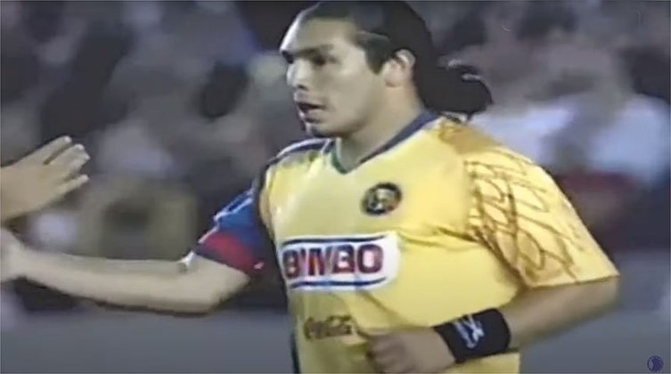 Cabañas disse, anos depois, que estava acertado com o Manchester United quando sofreu o acidente. Antes da tragédia, jogou  por 12 de Octubre e Guaraní, ambos do Paraguai, Audax (CHI), e Jaguares (MEX). Depois do acidente, uma de suas tentativas foi no Brasil, quando fez uma partida pelo modesto Tanabi (SP). 