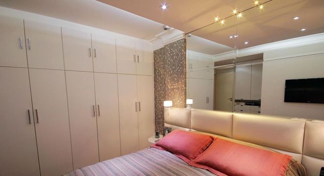 cabeceira - cama com cabeceira estofada simples 