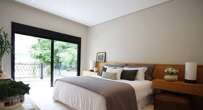 cabeceira de casal baixa em madeira mes arquitetura