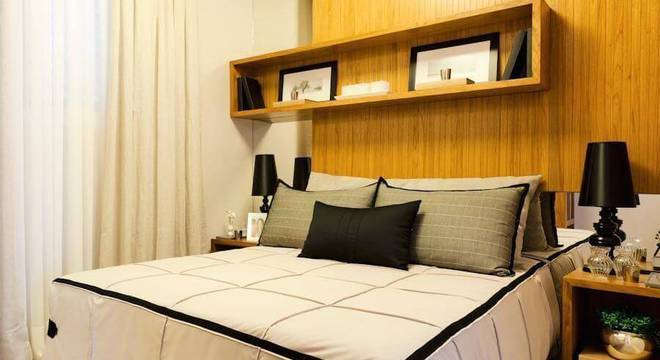 cabeceira de casal de madeira com nicho sesso e dalanezi 