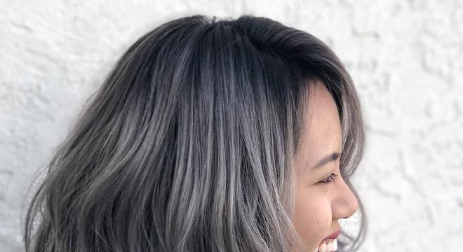 Cabelo cinza - Conheça como ter, cuidar e os vários tipos