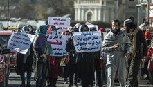 Mulheres protestam no Afeganistão para defesa de seus direitos: 'Lutaremos até o fim'