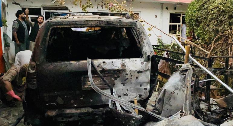 Ataque aéreo dos EUA destruiu carro do EI carregado de explosivos , disse o Pentágono