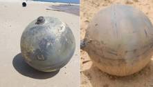 Caçador de tesouros acredita que esfera metálica encontrada em praia viajou 'fora do planeta'