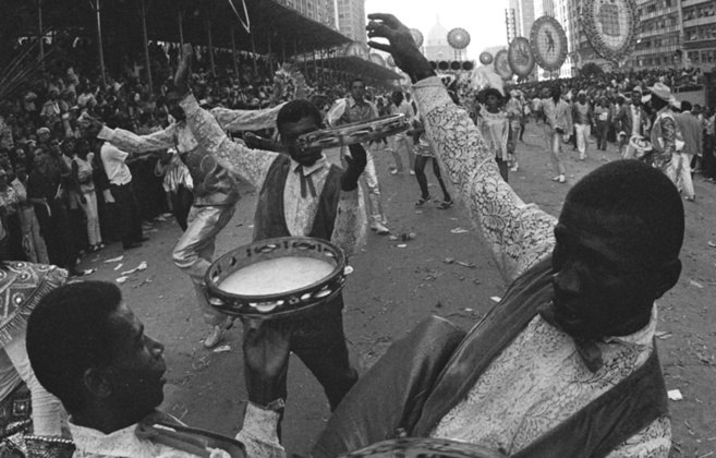 Cachaça Não é Água- Foi composta por Marinósio Trigueiros Filho, na década de 1946 e celebra a bebida que faz parte da cultura brasileira. A música ficou popular em 1953, e hoje faz sucesso em regravações, inclusive fora do nicho do samba, incluindo uma versão do Dennis DJ com os MCs Jhowzinho & Kadinho.