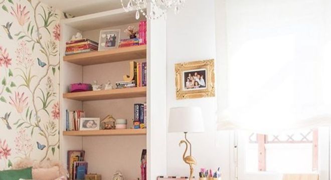 Cadeira giratória para quarto neutro