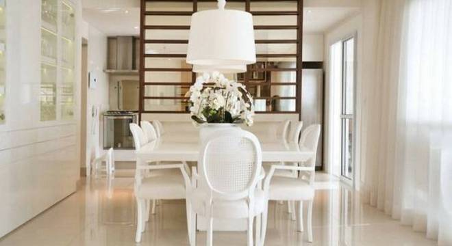 Cadeira medalhão branca