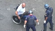 Cadeirante da cracolândia é preso após flagrante de venda de drogas