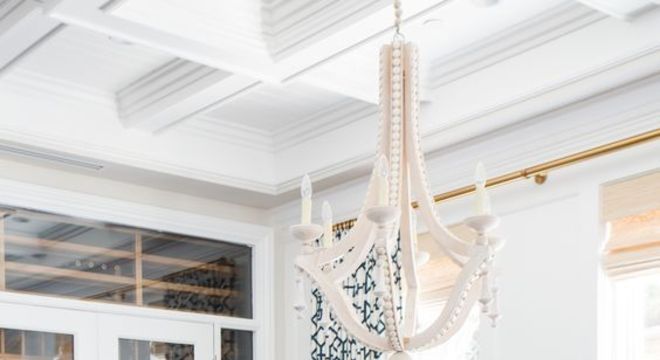 Cadeiras de mesa de jantar com a cor do ano