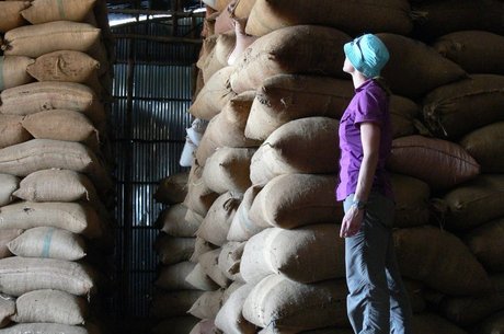 Brasil exporta recorde de quase 10 mi sacas de café
