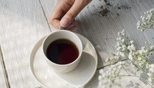 Tomar café pode diminuir o risco de pedra na vesícula, segundo estudo