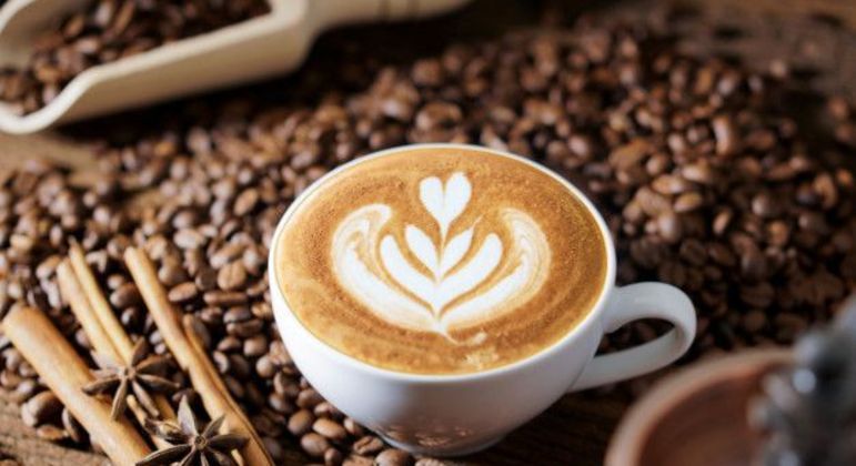 Café descafeinado - como é produzido e principais benefícios