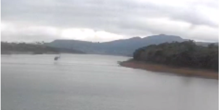 Helicóptero com quatro passageiros cai em Capitólio (MG)