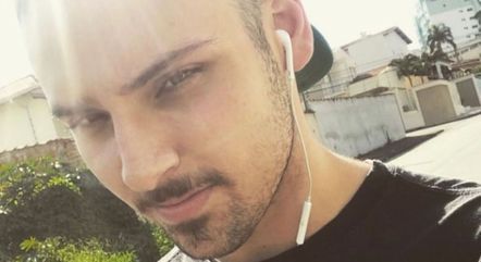 Samuel havia se formado em medicina há 15 dias
