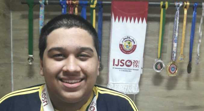 Caio Augusto Siqueira medalha de ouro em olimpíada de física