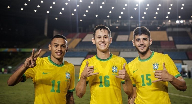 Caio, Patryck e Beraldo pela seleção brasileira sub-20