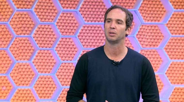 Caio Ribeiro: atualmente comentarista da Globo, Caio já revelou que gosta de escutar Pearl Jam e Lenny Kravitz principalmente.