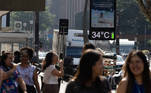 Até as 15h20 de hoje, o CGE (Centro de Gerenciamento de Emergências Climáticas) havia registrado 32ºC em Itaquera, na zona leste da cidade. Porém, termômetros de rua mostraram temperaturas bem mais altas