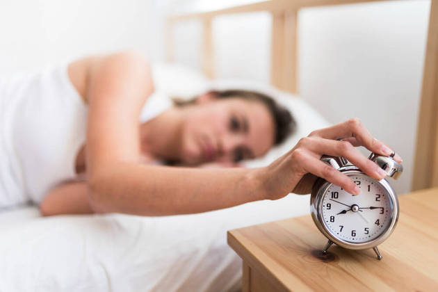Cansaço extremoSentir-se cansado mesmo após uma boa noite de sono, inclusive sentindo vontade de dormir ao longo do dia, pode ser um indicativo de exaustão mental