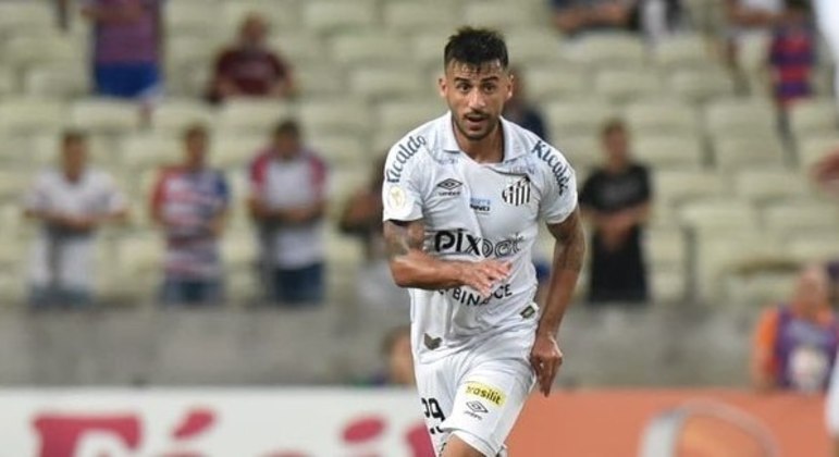 Santos:Camacho (volante) e Alison (volante)