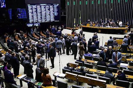 407 deputados vÃ£o tentar reeleiÃ§Ã£o