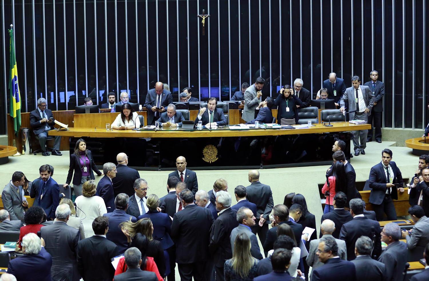 Deputados Querem Reajuste Automático Igual Ao Do Supremo - Notícias ...