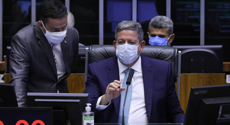 Presidente marcou a sessão para as 18h desta quarta-feira (3)