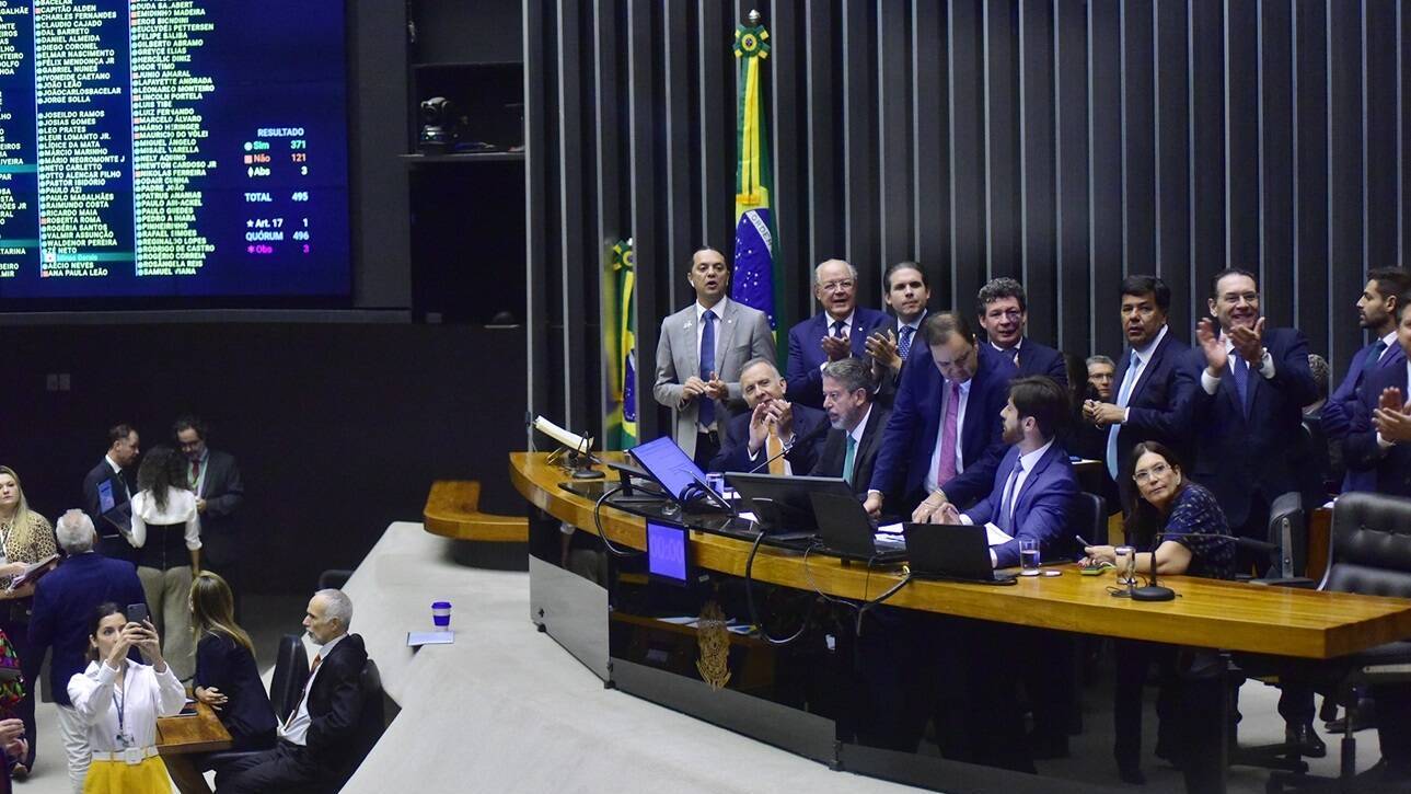 Câmara dos Deputados - Simplificou! Conheça o novo portal que simplifica a  consulta aos projetos nas duas Casas legislativas. Acesse