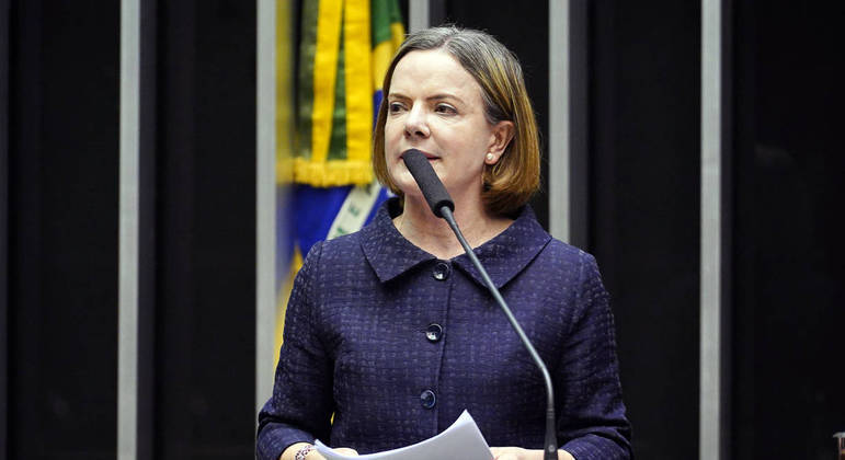 A deputada e presidente nacional do PT, Gleisi Hoffmann
