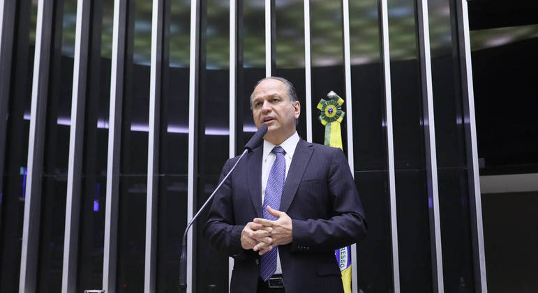 Ricardo Barros avalia que respostas a Bolsonaro não tiveram tom duro