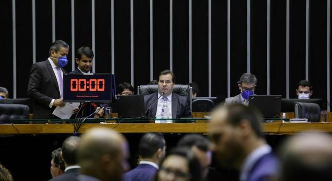 O presidente da Câmara, Rodrigo Maia, durante a votação virtual 