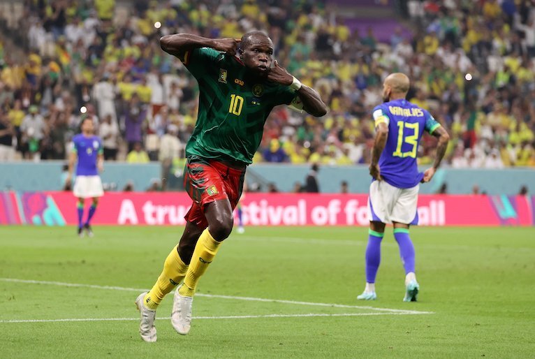 A primeira derrota do Brasil para uma seleção africana em Copas. E perda de Alex Telles. Erros infantis