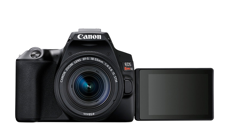 Canon EOS Rebel SL3 com Lente EF-S 18-55mm é uma das câmeras fotográficas em promoção na Black Friday 2022
