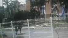 Vídeo: câmeras flagram momento em que homem esfaqueia ex-sogra