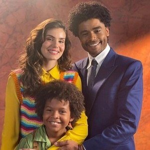 Camila Queiroz, Diogo Almeida e Levi Asaf nos bastidores de “Amor Perfeito”