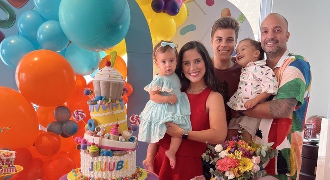 Camilla Camargo celebrou o aniversário da filha com festa temática