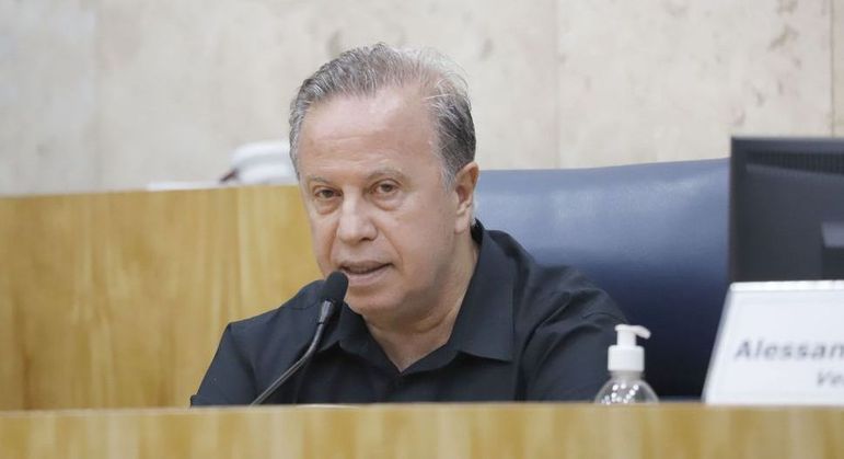 Corregedor da Câmara quer levar caso de Camilo Cristófaro a plenário após fala racista