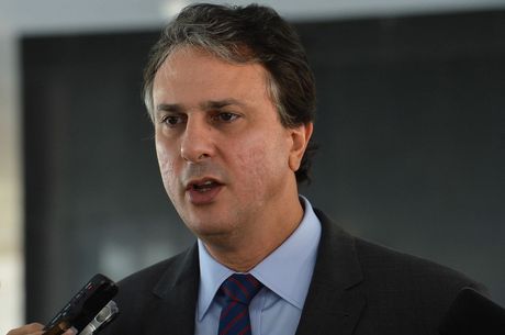 Santana: "Não é momento de oportunismo político"