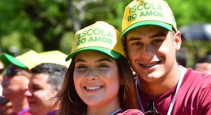 Briane Krause, de 19 anos, e Pedro Viana, de 22: 'Viemos aprender na fonte'