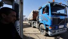 Caminhões com ajuda humanitária entram em Gaza durante trégua entre Israel e terroristas do Hamas