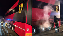 Má fase: caminhão da Ferrari pega fogo a caminho de Monza