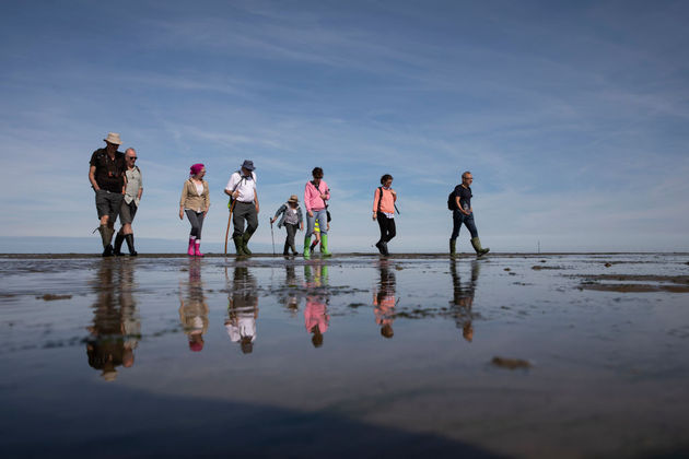 Conheça a trilha que 'engole' pessoas no litoral da Inglaterra - Fotos - R7  Internacional