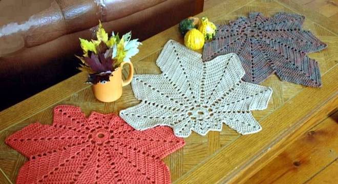 Caminho de mesa de crochê