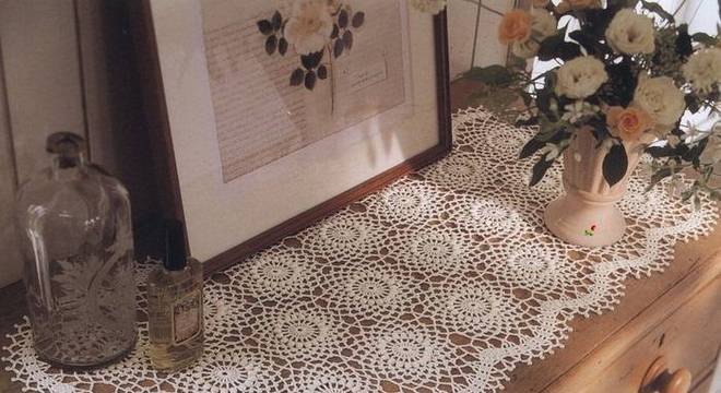 caminho de mesa de croche comoda