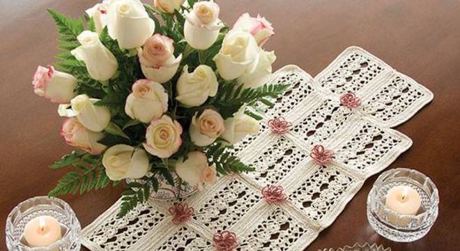 caminho de mesa de croche delicado