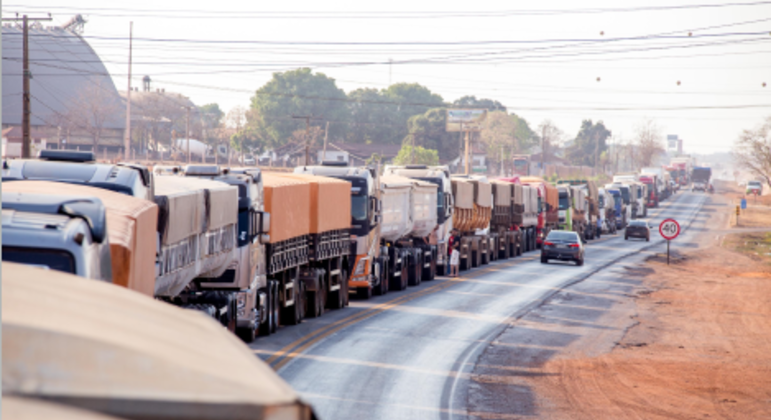 Caminhoneiros já podem se tornar microempreendedores